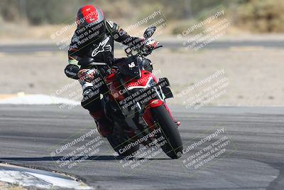 media/Oct-30-2025-Racers Edge (Thu) [[dabbdaf680]]/3-B Group/Session 2 Turn 2/